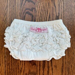 NEW Ruffle Butts Ruffled Bloomers 3-6 Months
